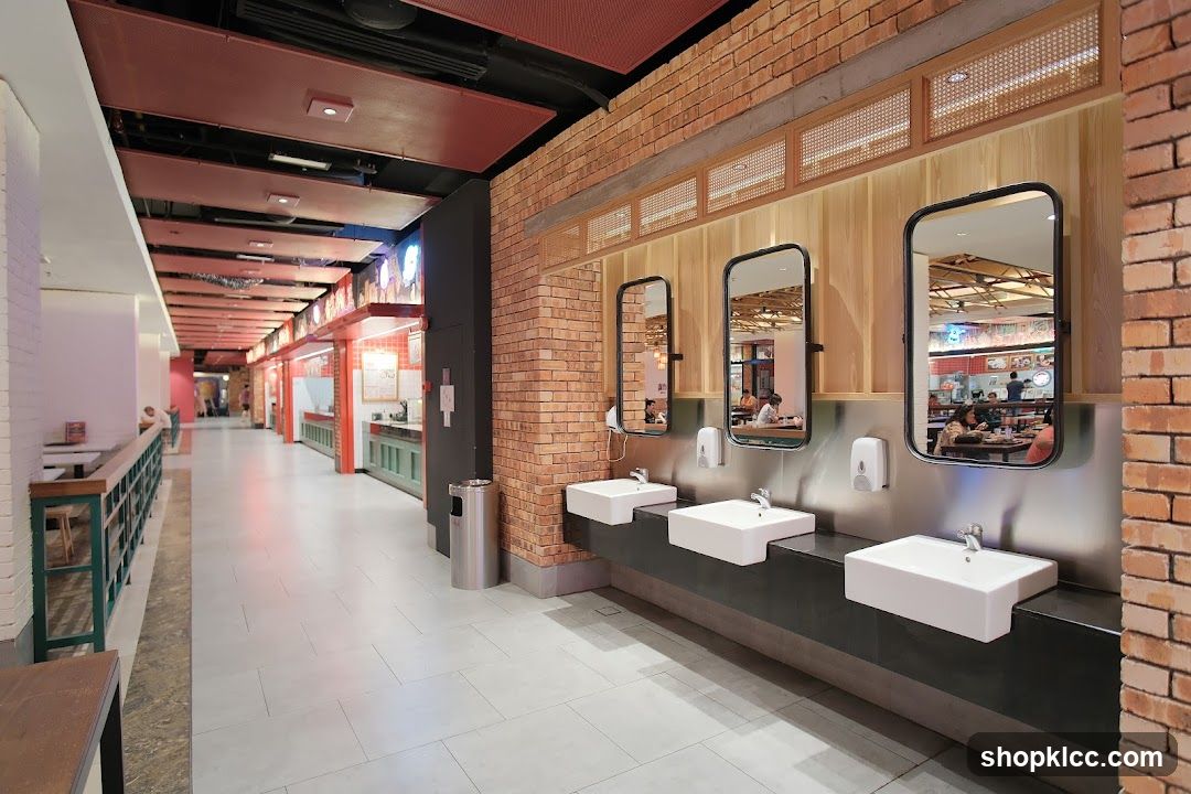 Food court sinks and stalls