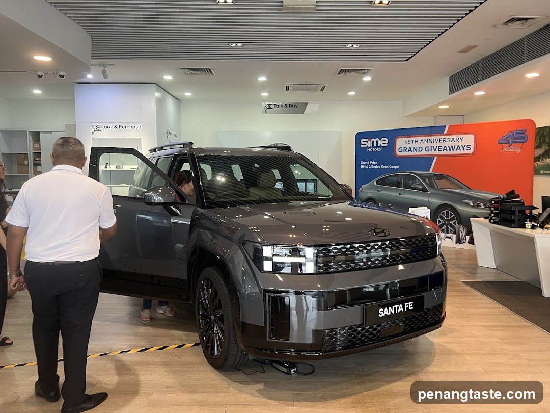 Car Dealership Display