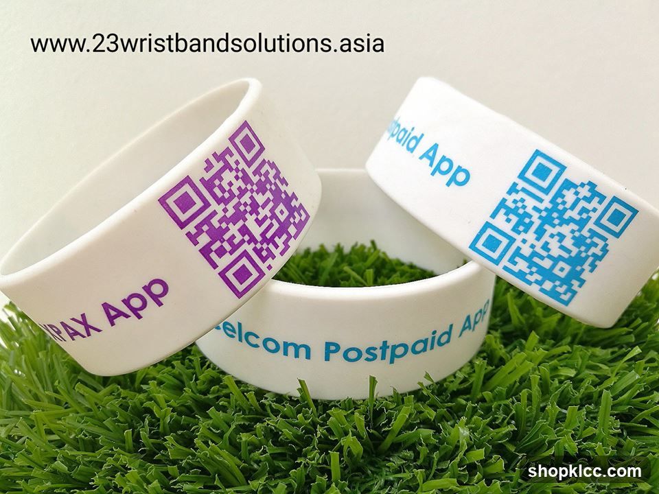 QR Code Wristbands on Grass