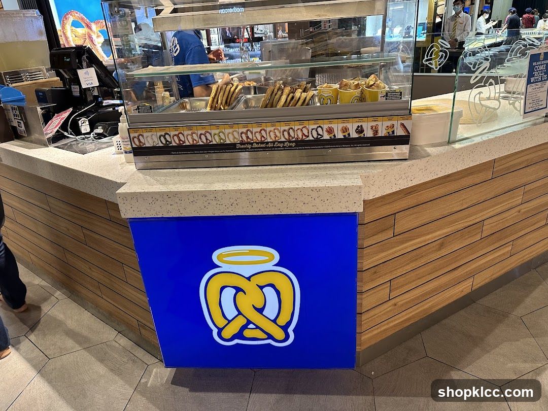 Pretzel Display