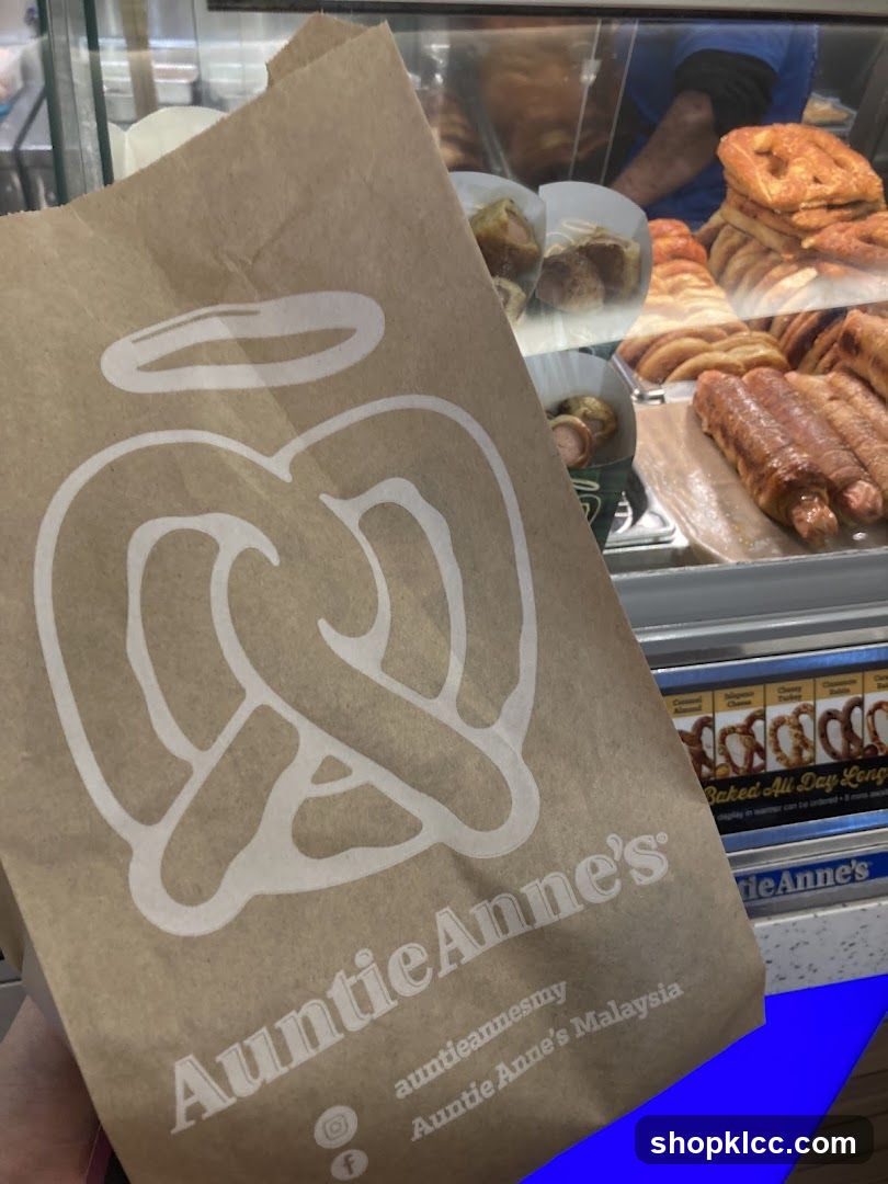 Auntie Anne's Bag and Pretzels