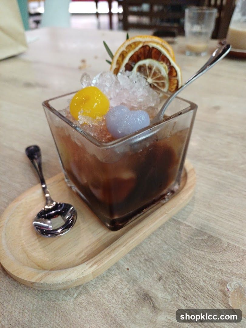 Dessert with fruit and ice