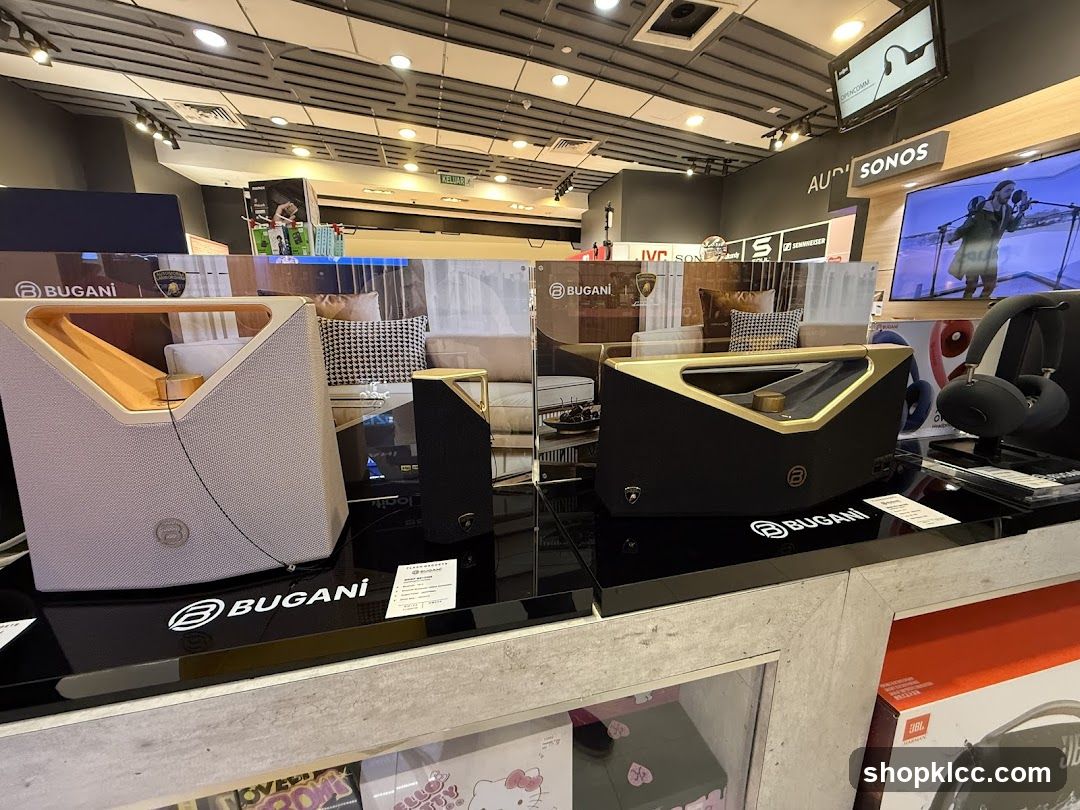 Bugani Speakers Display