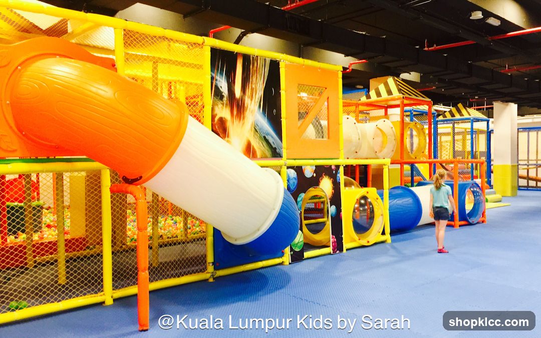 Indoor Play Area with Slide and Tunnel