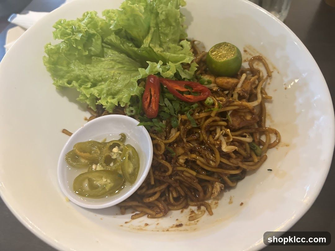 Noodles with garnishes