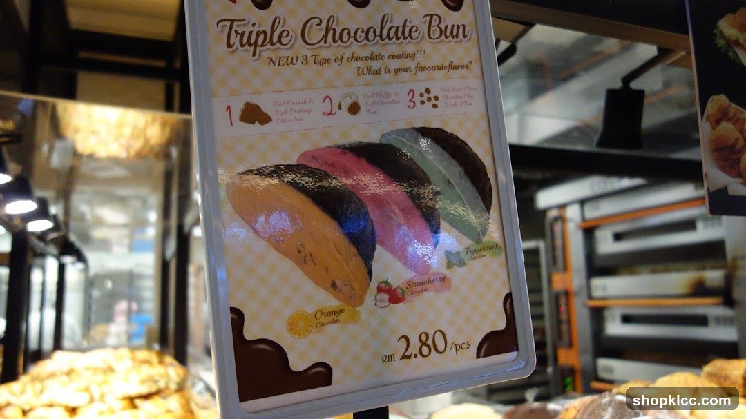 Triple Chocolate Bun