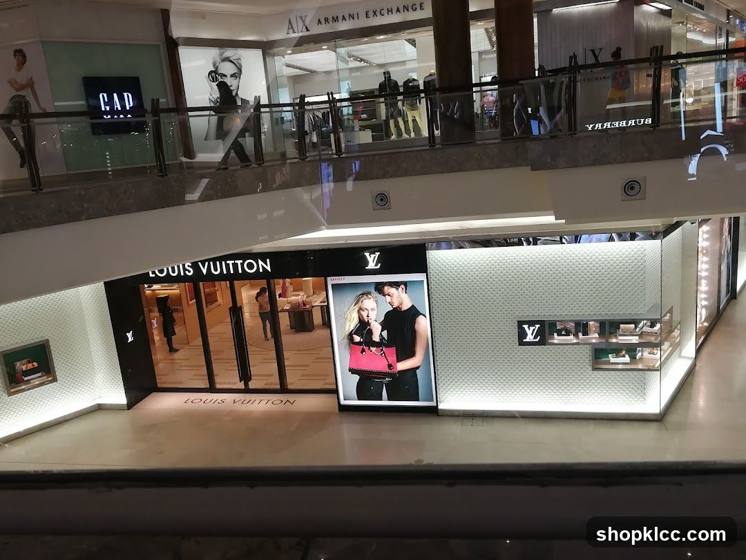 Louis Vuitton Storefront