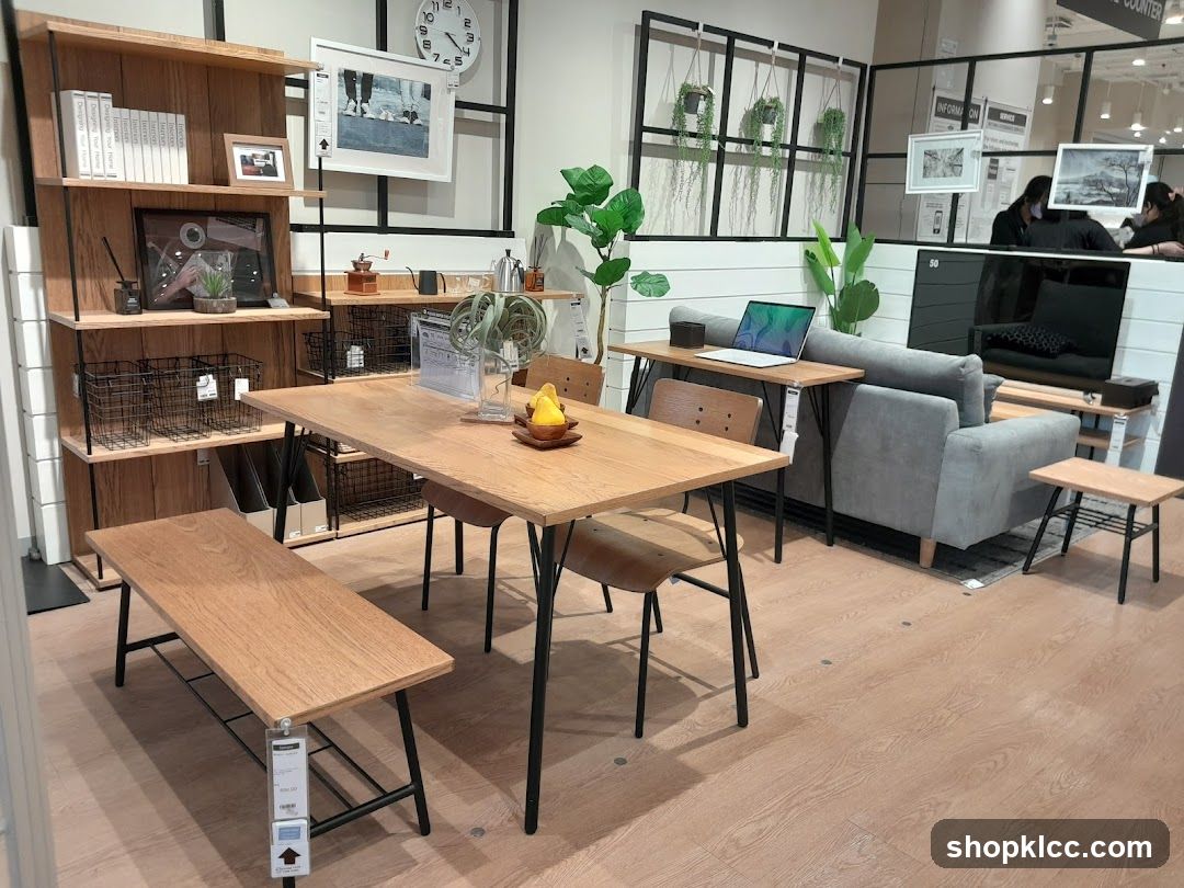 Living and Dining Room Display