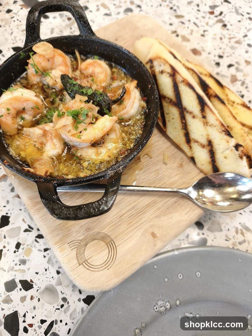 Garlic Shrimp with Bread