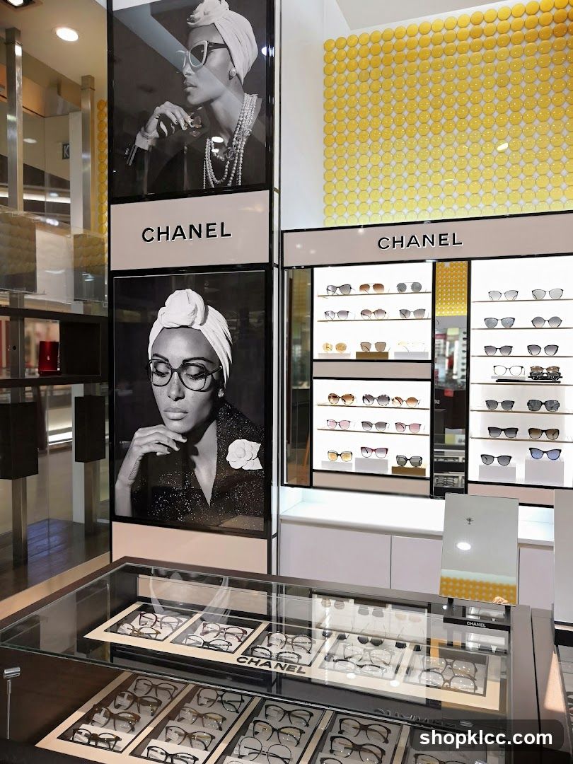 Chanel Eyewear Display