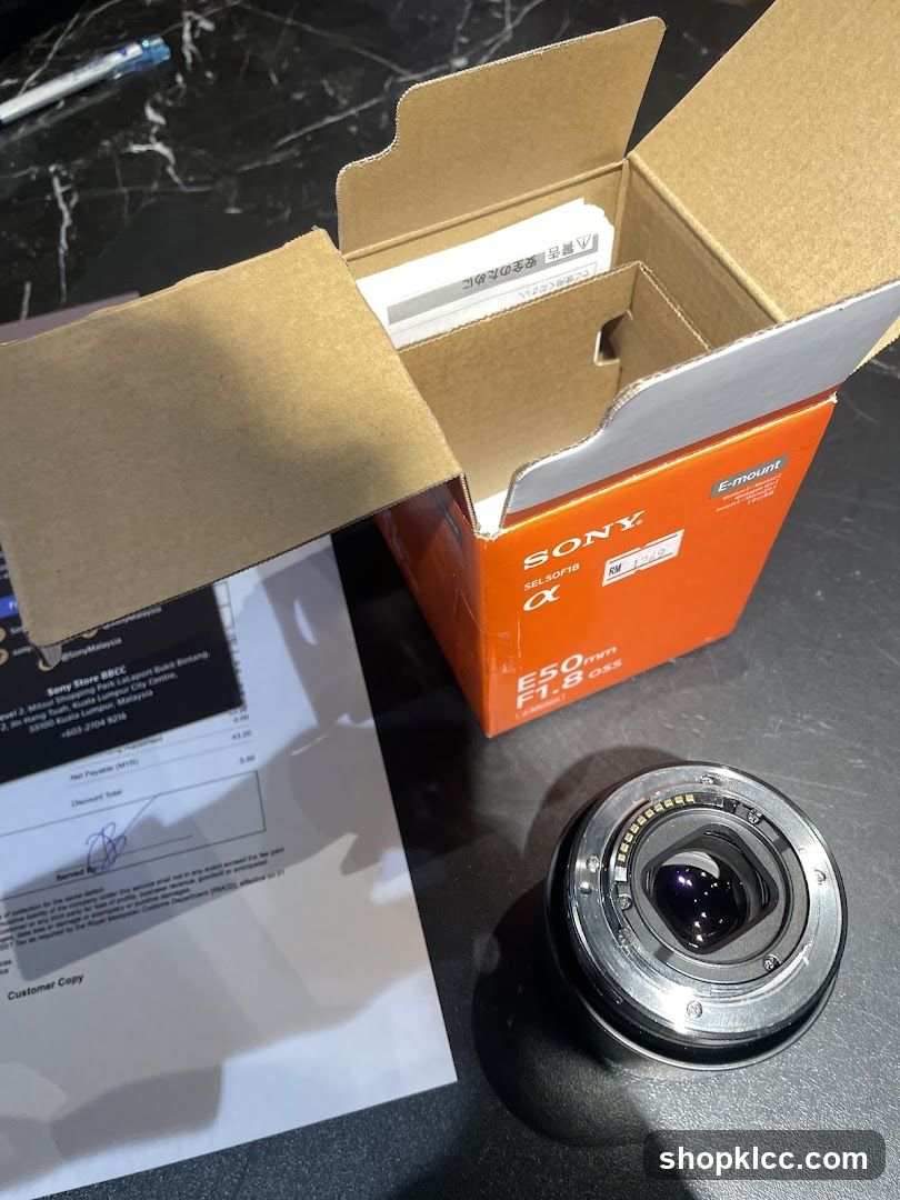 Sony E50mm Lens Unboxing
