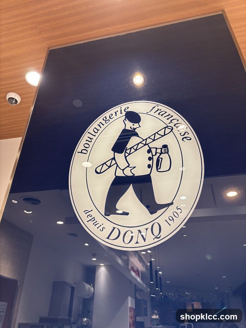 Boulangerie Française Donq Signage