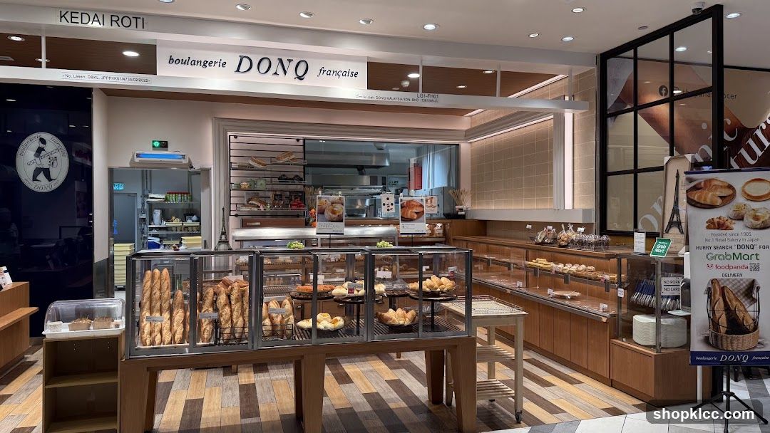 Boulangerie DONQ Interior Display