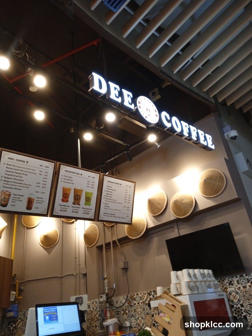 Dee Coffee Interior View