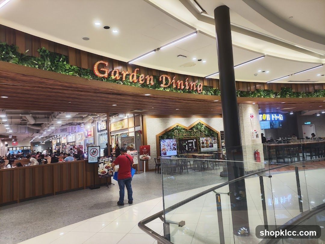 Garden Dining Area