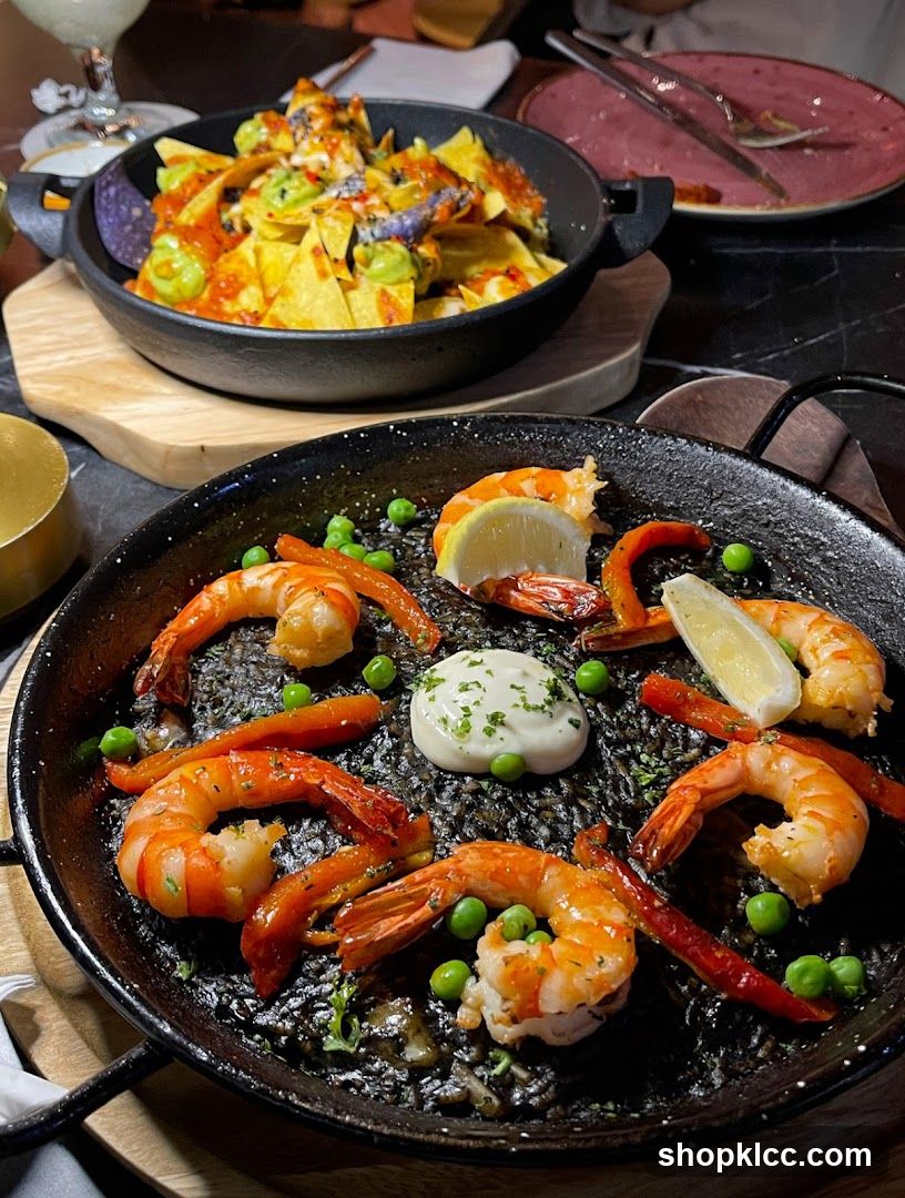 Seafood Paella and Nachos