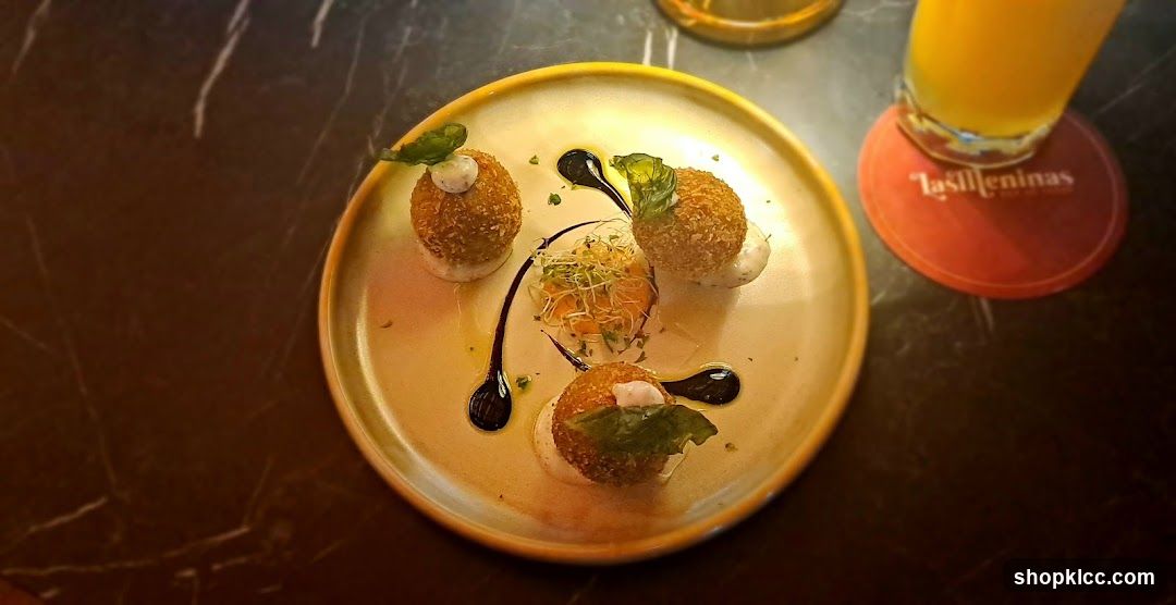 Appetizer with Drink