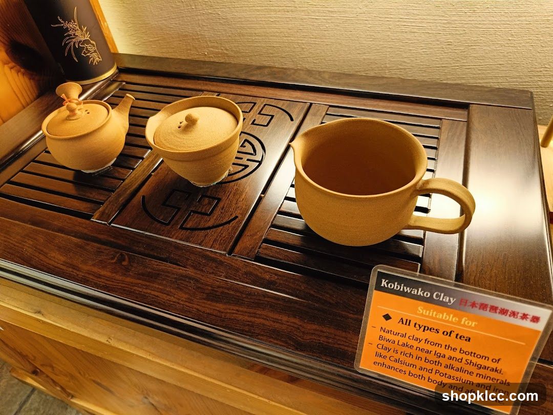 Kobiwako Clay Tea Set