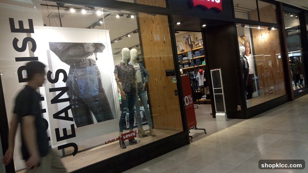 Levi's
