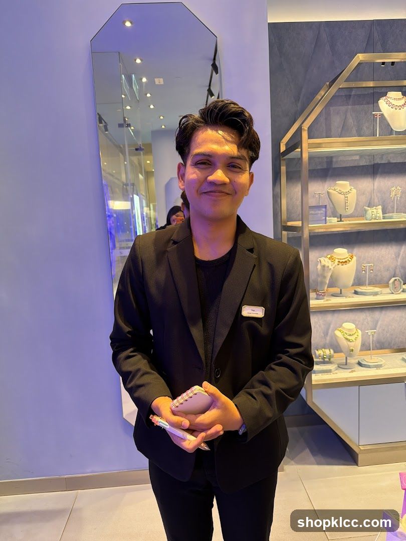 Jewelry Store Employee