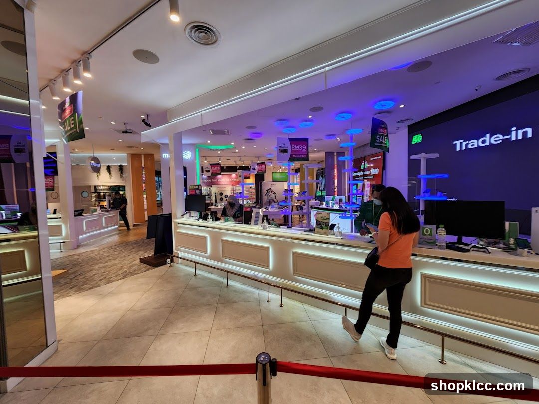 Store interior with a trade-in service