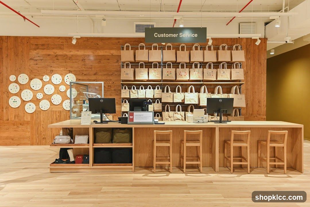 Customer Service Counter