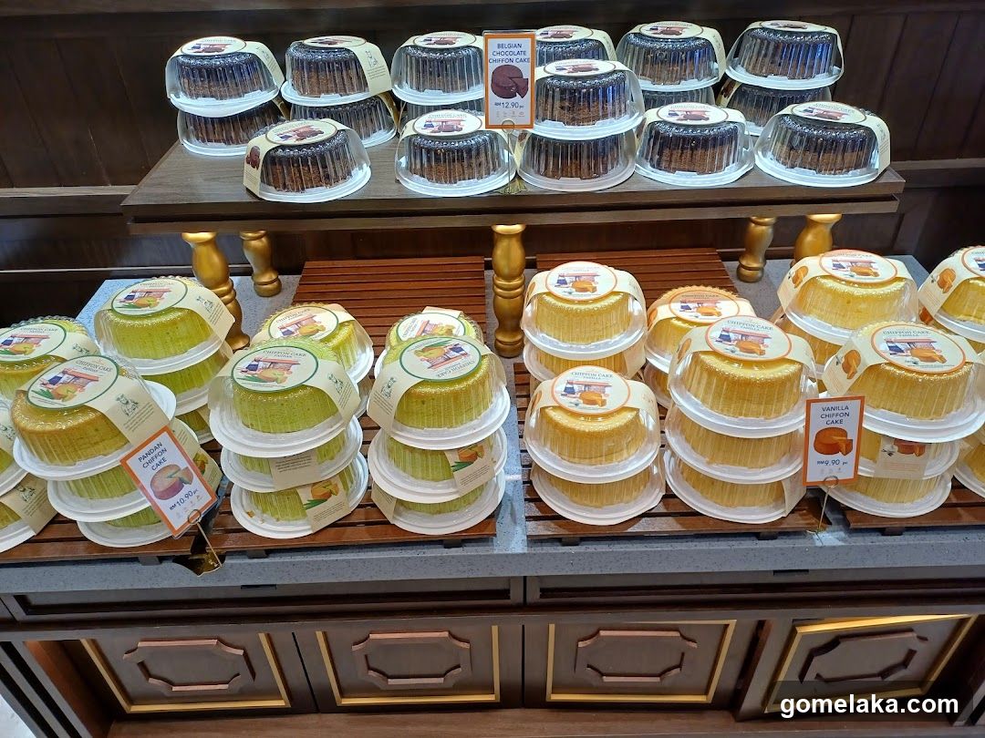Shop Interior Display