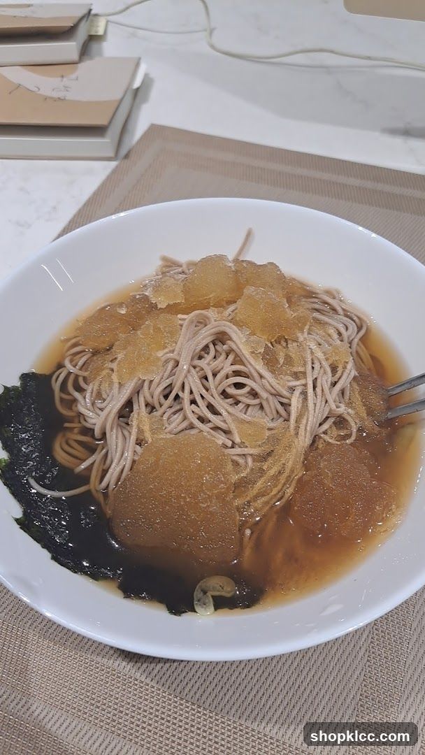Soba Noodles with Tofu and Seaweed