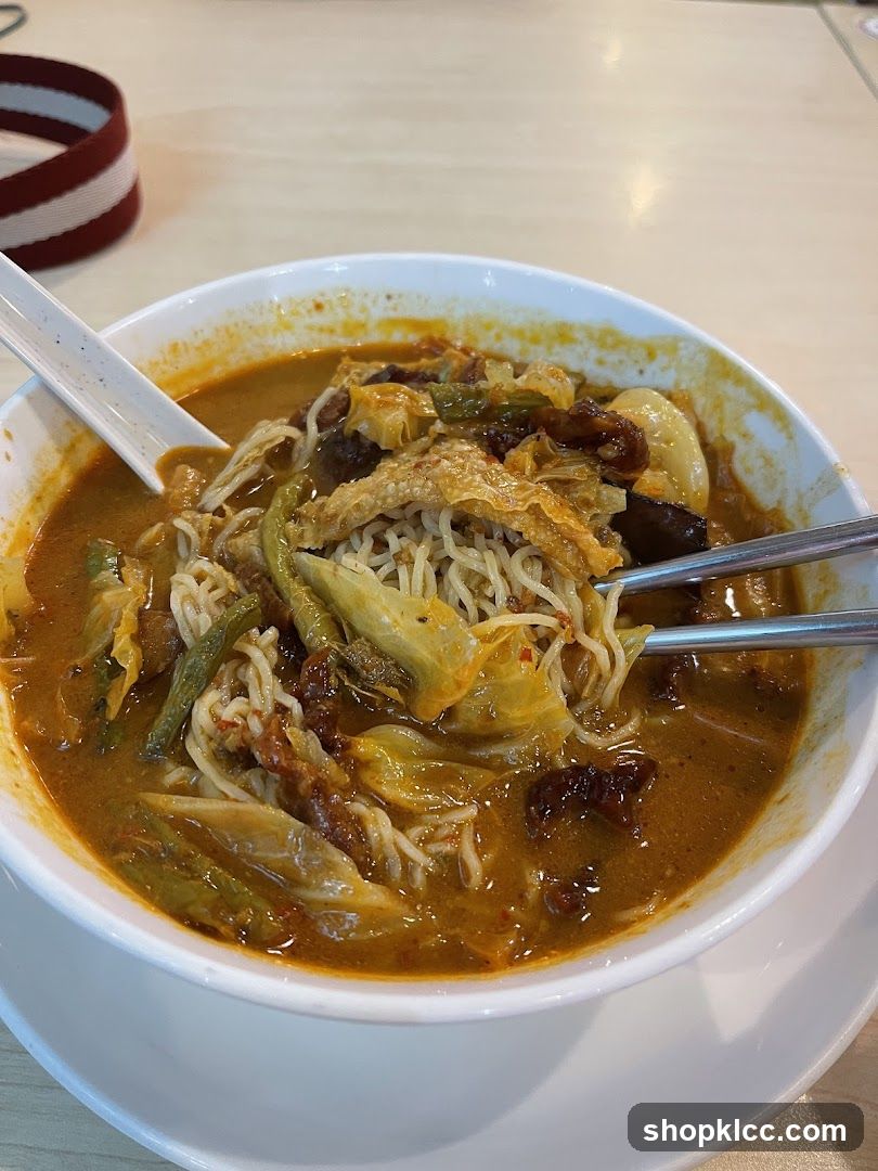 Bowl of Noodle Soup with Vegetables