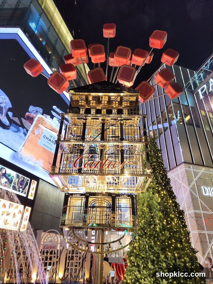 Cartier Storefront Display