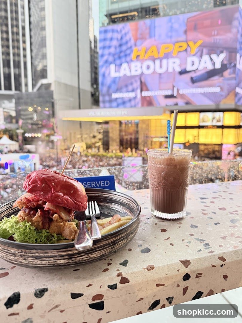 V88 Cafe & Bar
