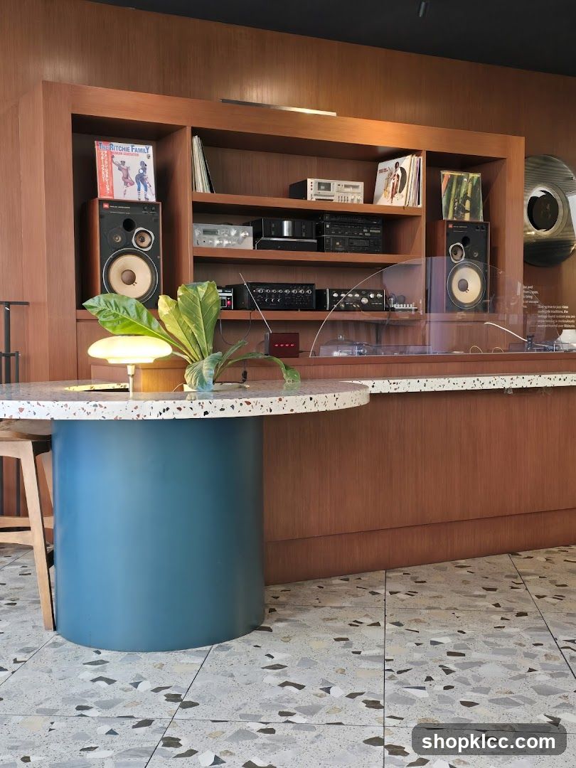 Retro audio equipment display
