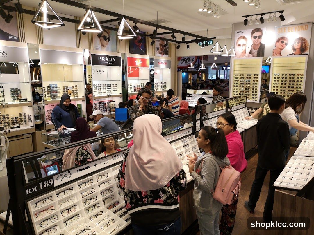 Eyewear Store