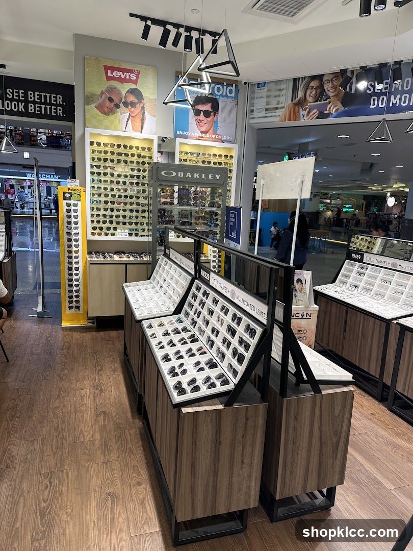 Eyewear Store Display