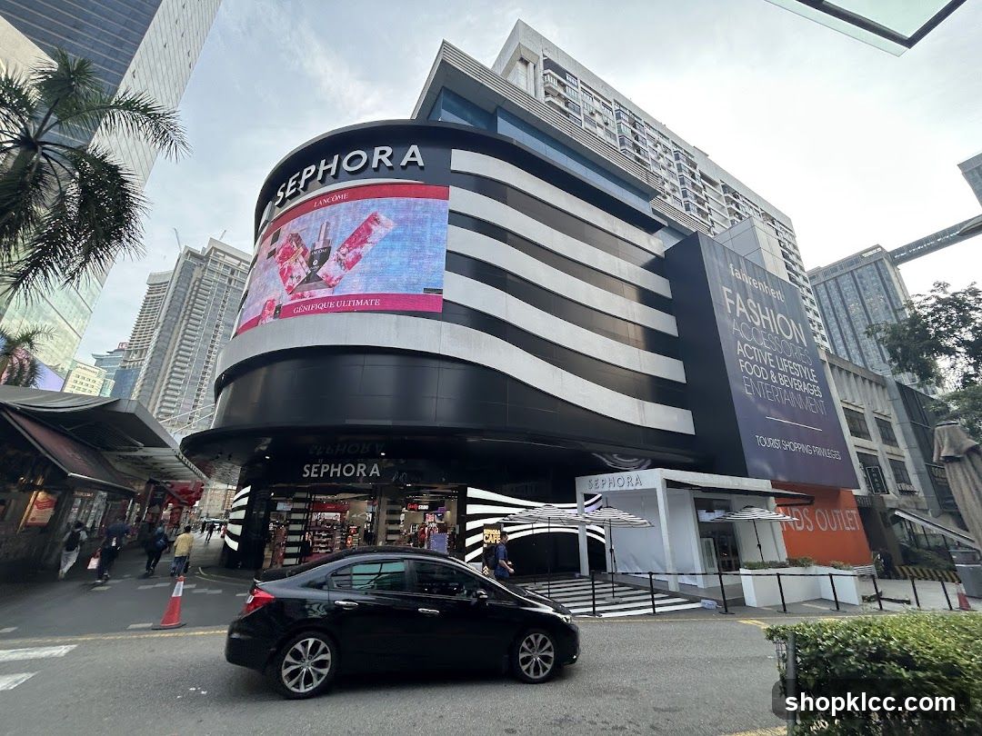 Sephora Storefront