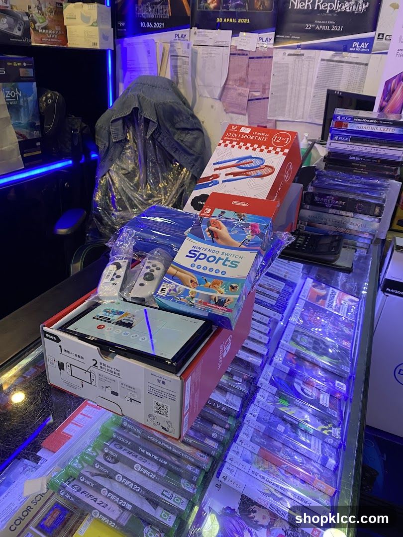 Video Game Store Display