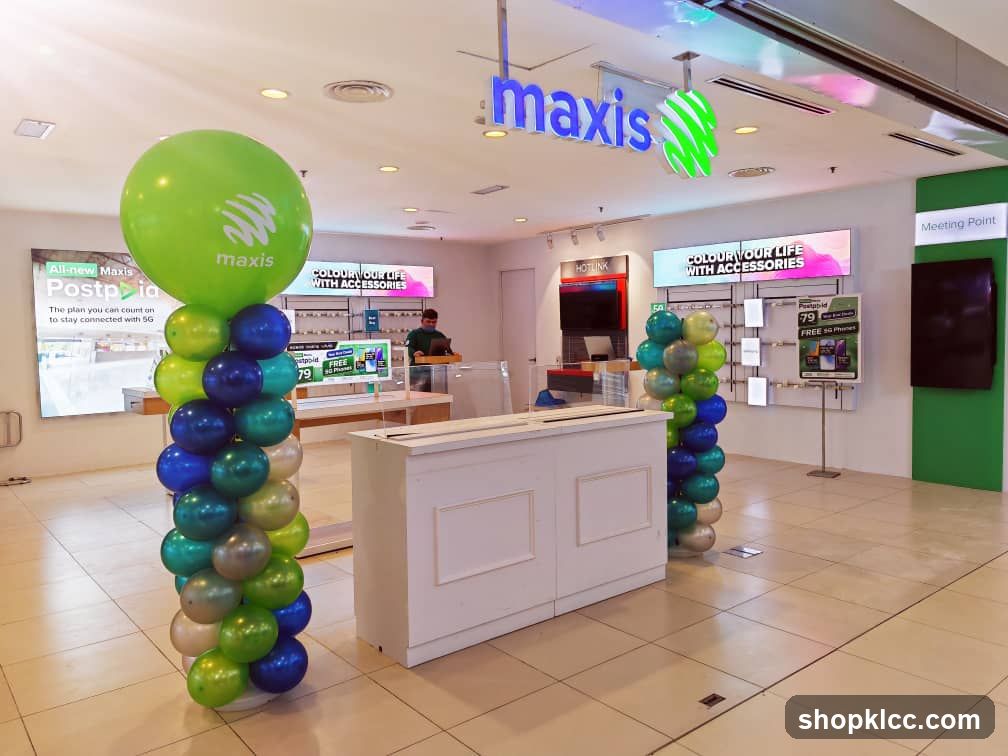 Maxis Store Interior