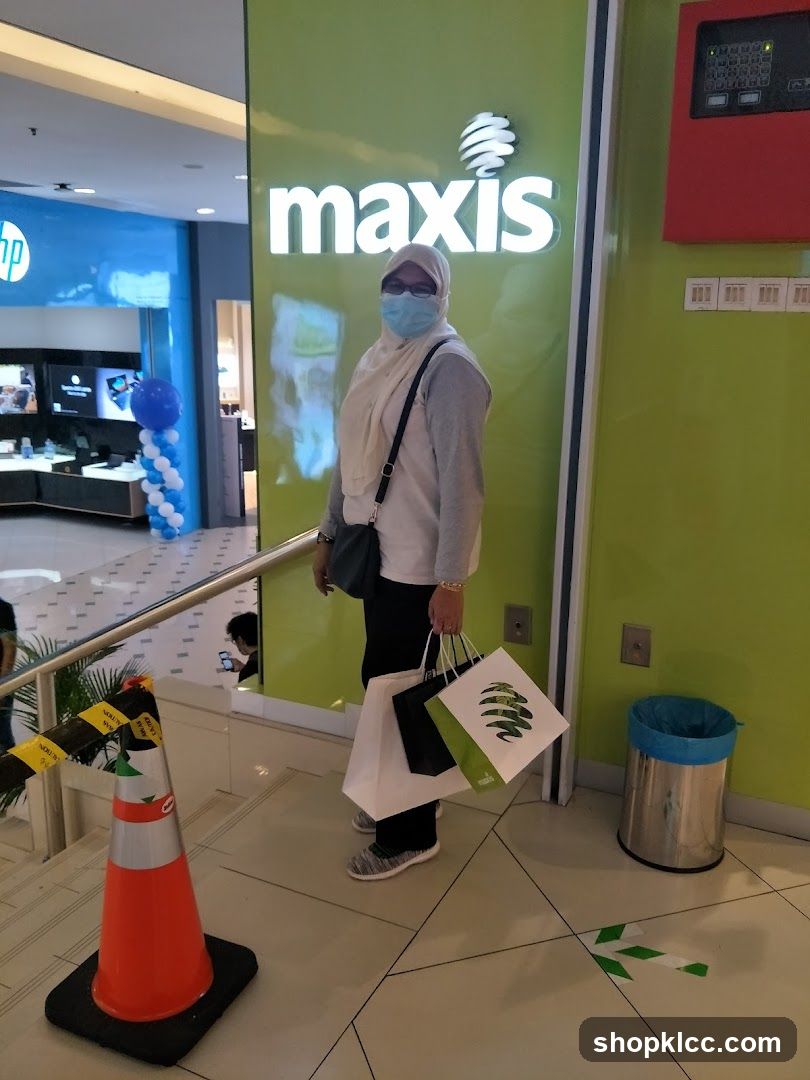 Maxis