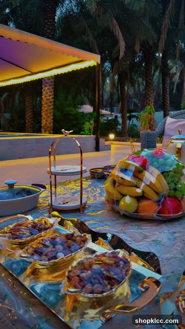 Outdoor Dining Setup