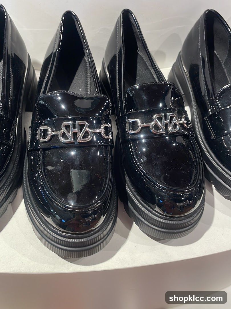 B.Adore