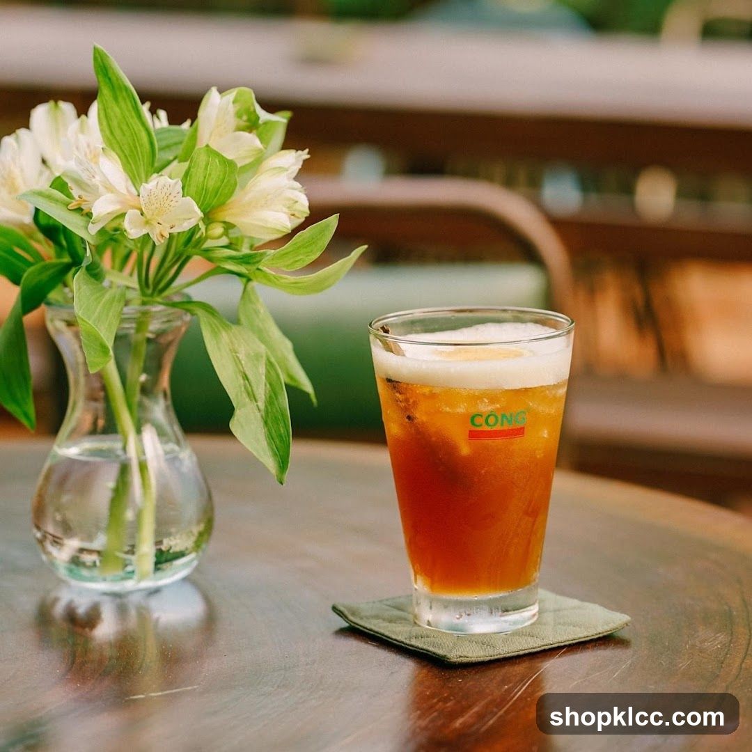 Iced Tea with Flowers