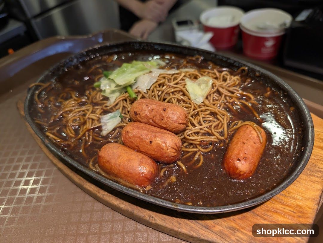 Sizzling Noodles with Sausages