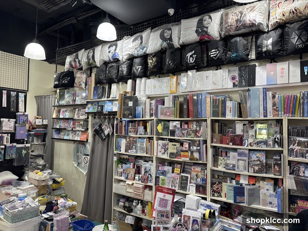 K-Pop Merchandise Store