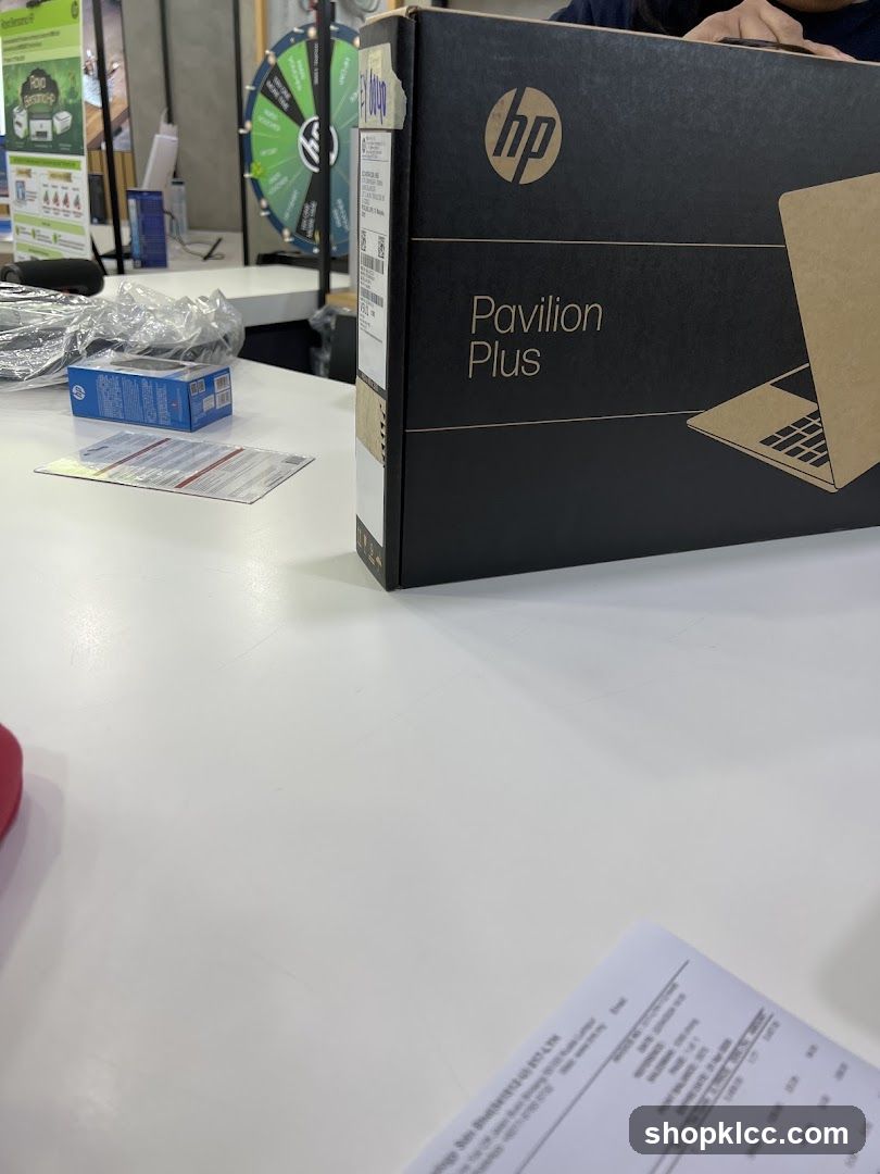 HP Pavilion Plus Laptop Box