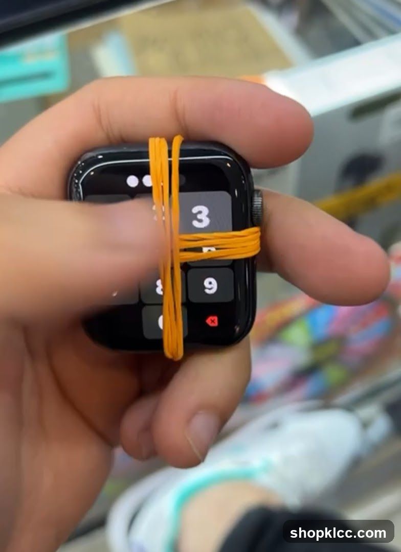 Smartwatch with rubber bands