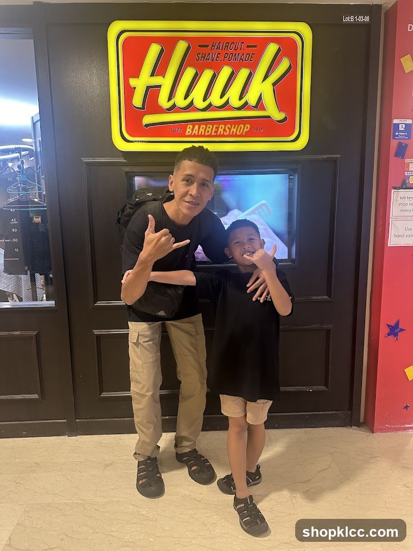 Huuk barbershop