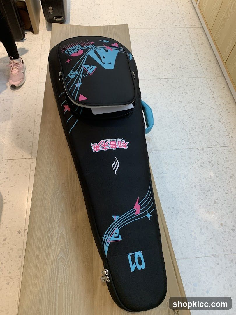 Hatsune Miku themed case