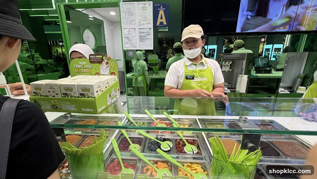 Frozen Yogurt Toppings Bar