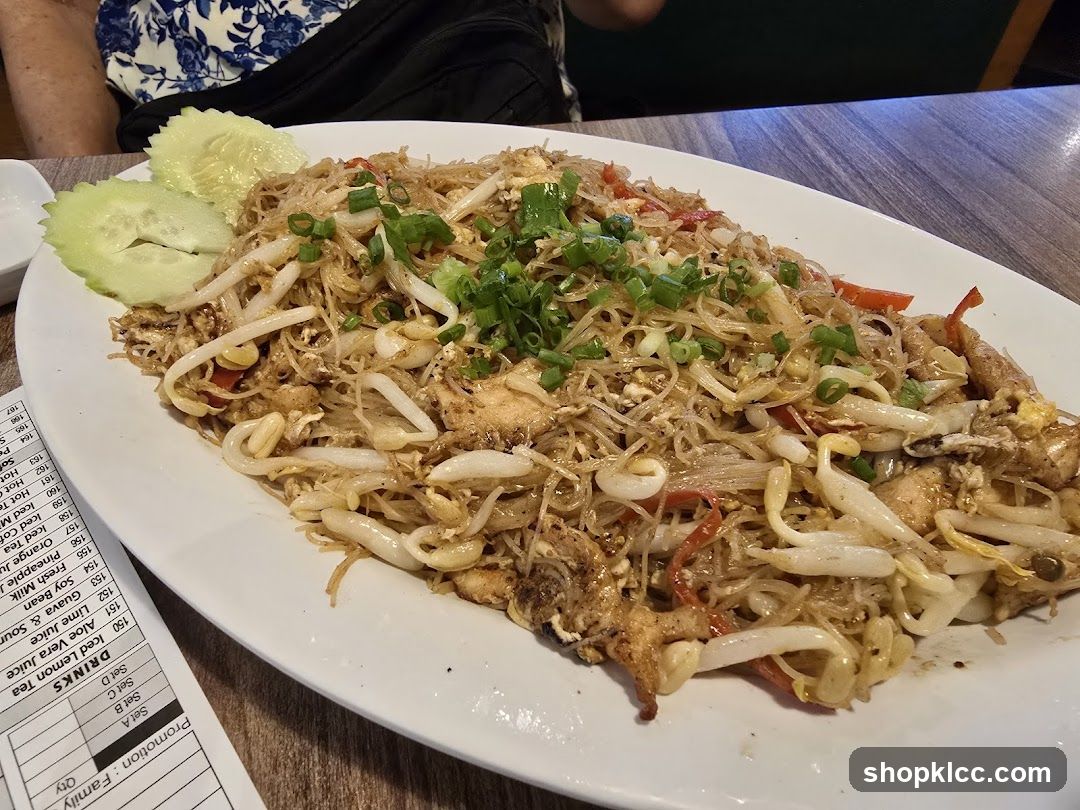 Noodle Dish with Bean Sprouts and Scallions