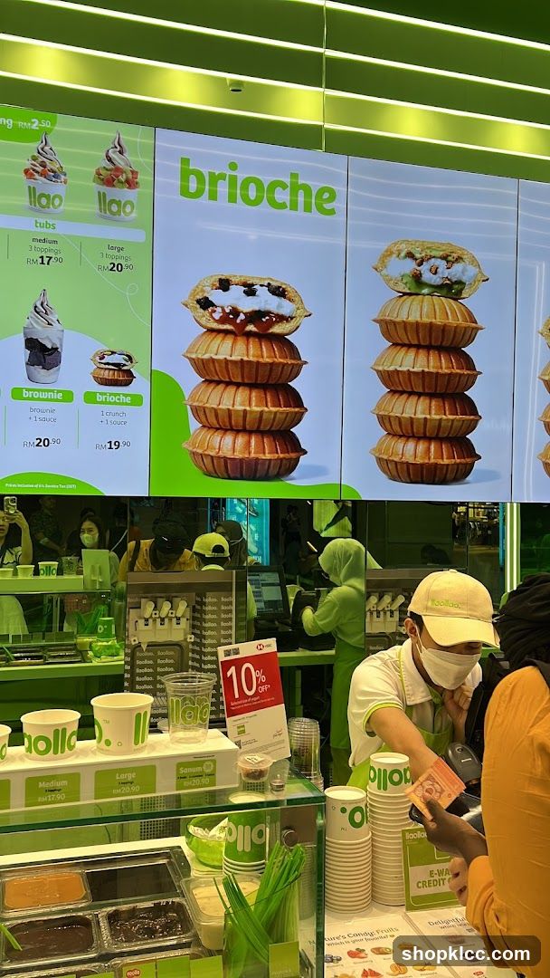 Dessert Shop Counter